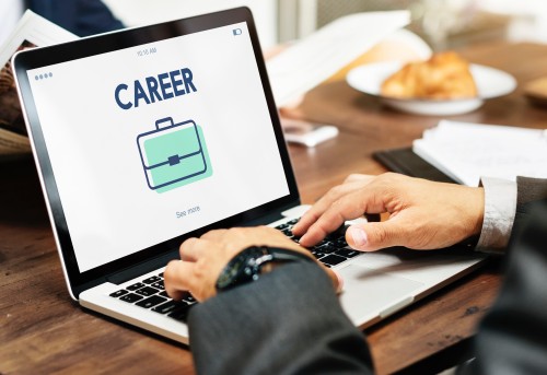 Are one-click IT job applications the new nemesis of crème de la crème tech job candidates?
