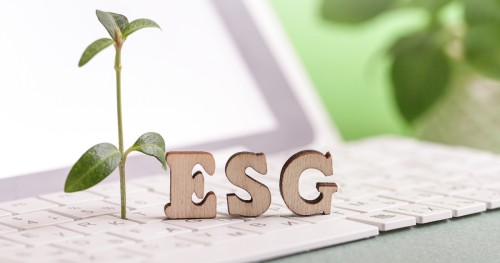 Comment l’IT peut-elle contribuer à améliorer les critères ESG ?