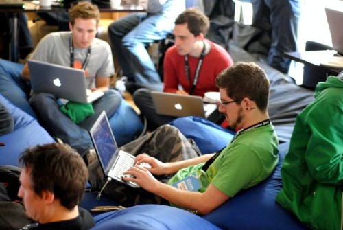 Comment les profils tech trouvent-ils leur job ?