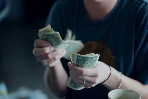 Comment répondre à la question du salaire en entretien ?