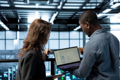 Data et IA : les seuls métiers tech où les salaires flambent encore (et comment recruter sans faire exploser votre grille)
