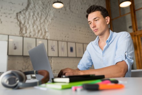 Freelance IT et IA : l’ère de la collaboration ou du remplacement ?