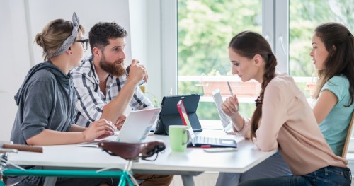 La requalification du travailleur freelance en salarié : est-ce intéressant ?