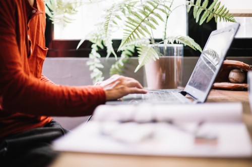 Pourquoi les freelances IT sont devenus les nouveaux architectes de la transformation digitale