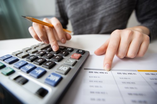Prime IA : pourquoi les profils GenAI et MLOps voient leur salaire s'envoler en 2026 ?