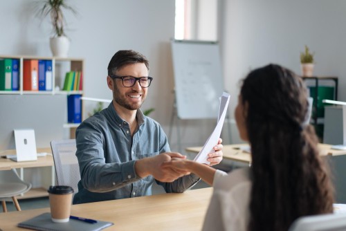 Recruteur non-tech : lire un profil tech en 10 minutes sans savoir coder