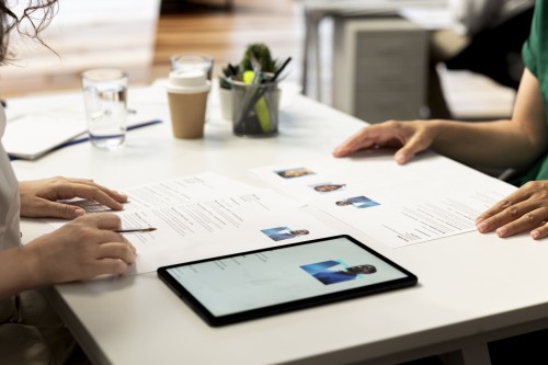 Should I use AI to write my CV or resume?