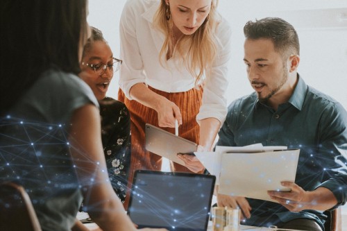 Sourcing Tech : pourquoi être partout, c'est ne trouver personne d'unique