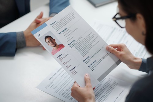 Trou dans son CV IT : comment l'expliquer en entretien (et transformer ce frein en atout)