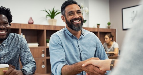 Un freelance IT peut-il travailler à temps plein en entreprise ?