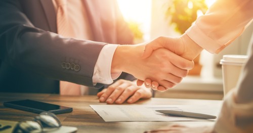 With IT jobs, what makes a contractor extendable, renewable?